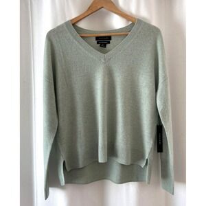 Tahari 100% 2-Ply Cashmere V-Neck Sweater Sage Green High-Low Hem Womens Medium